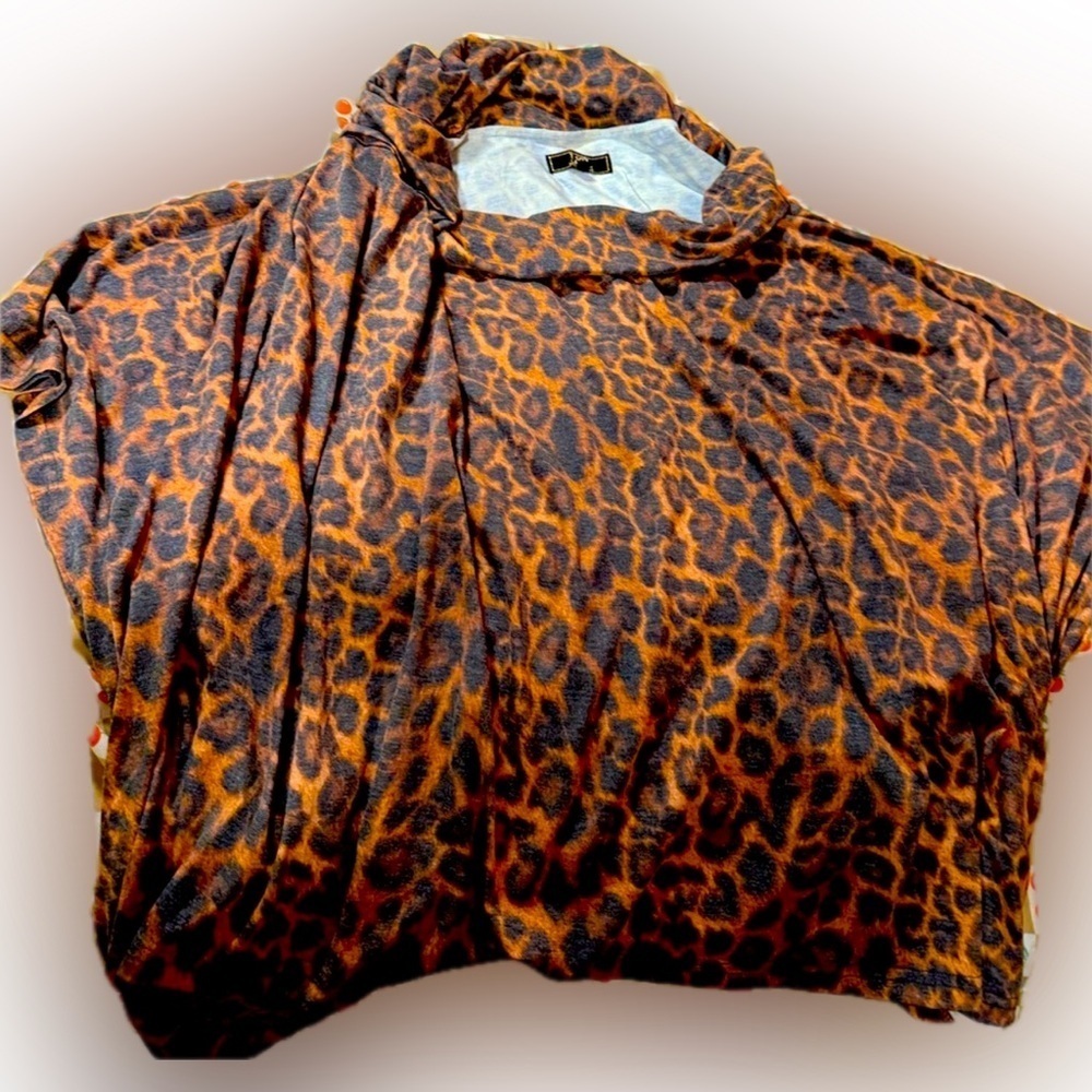 L&B Lucky & Blessed Cheetah Leopard Print Cowl Neck  Pullover Tunic Top 2xl